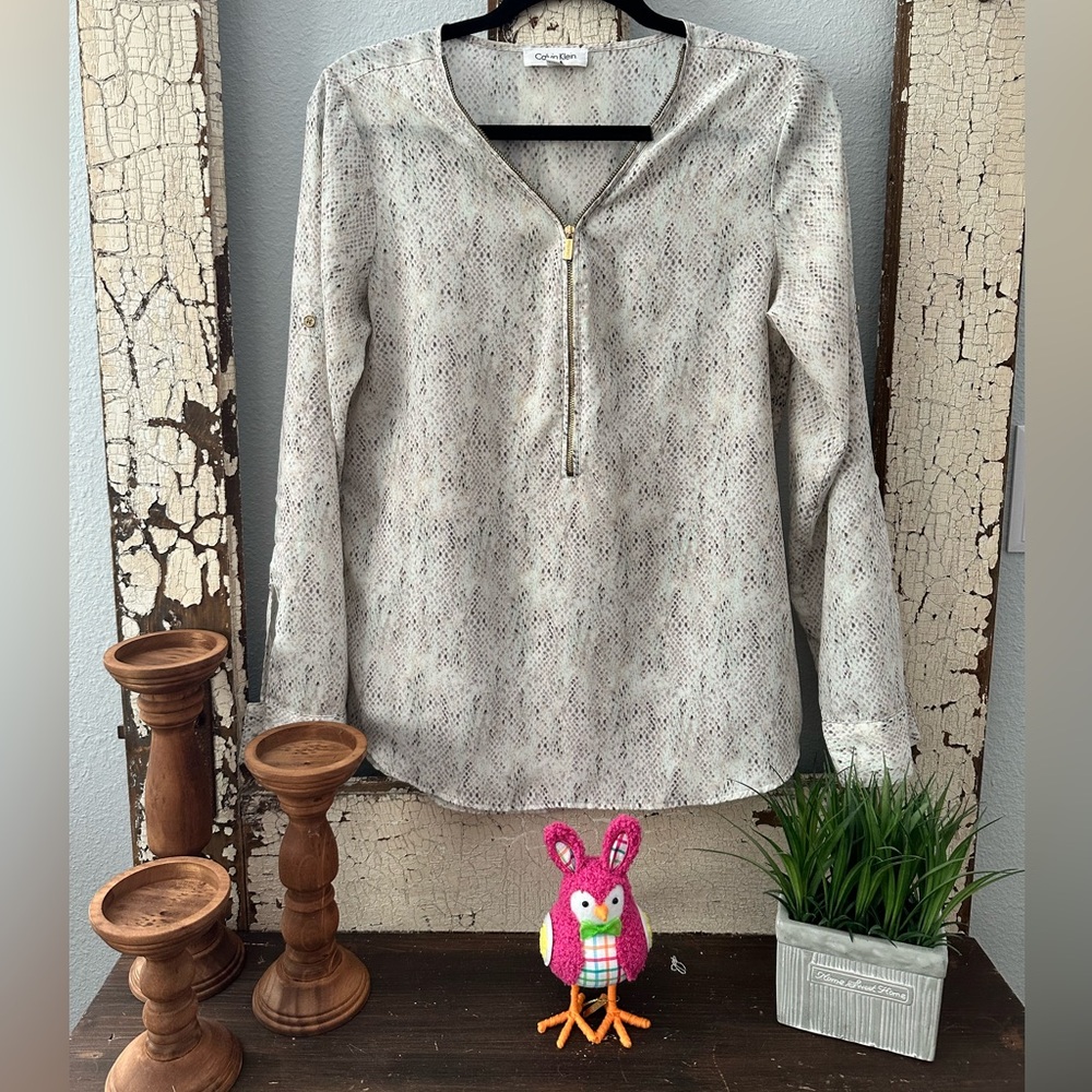 Calvin Klein White and Pink Long Sleeve Mandarin Collar Blouse